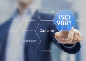 Read more about the article ISO:9001:2015 -System zarządzania jakością. Kluczowe korzyści z wdrożenia dla małych i średnich firm.